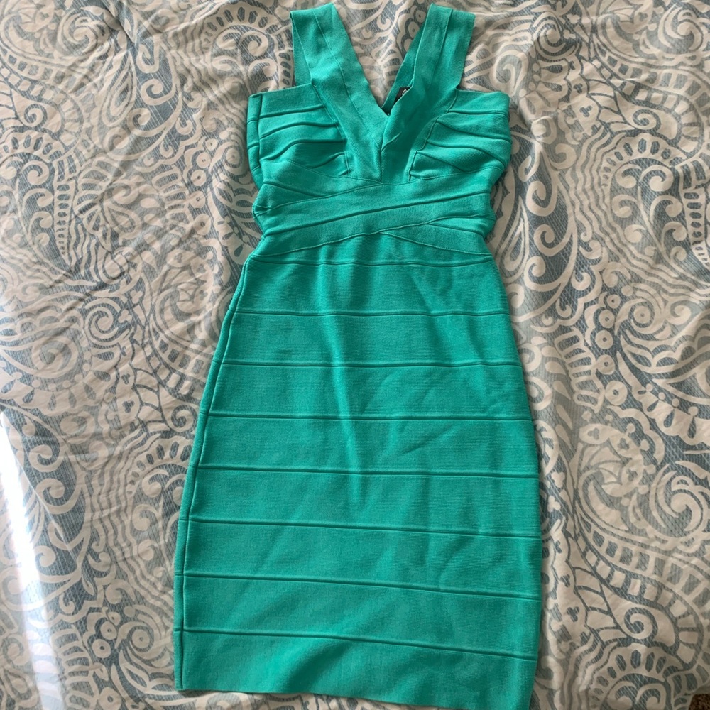 Gorgeous turquoise Bebe bodycon bandage dress xs